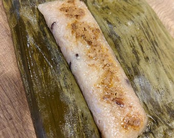 Suman Malagkit (Glutinous Sweet Rice) with Latik (6 or 12 pieces)