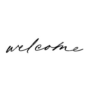 Könnte beinhalten: Eine handschriftliche Kursivschrift, die das Wort "Willkommen" buchstabiert.