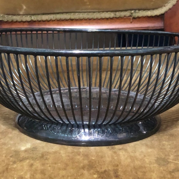 Mid Century Silver Plated Wire Fruit Basket