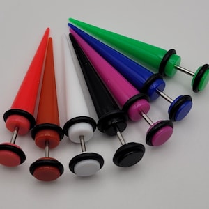 Pair Fake Tapers White Black Pink Red Green Stud Earring Barbell Faux Illusion Cheater Plug Stretcher Gauge Spacer Body Jewelry Acrylic 90s