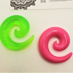 Pair Spiral PINK UV Green Acrylic Taper Stretcher Plugs Tunnels Neon Solid Coil Ear Spacer Gauge Hanging Expander Body Jewelry Barbell CUTE