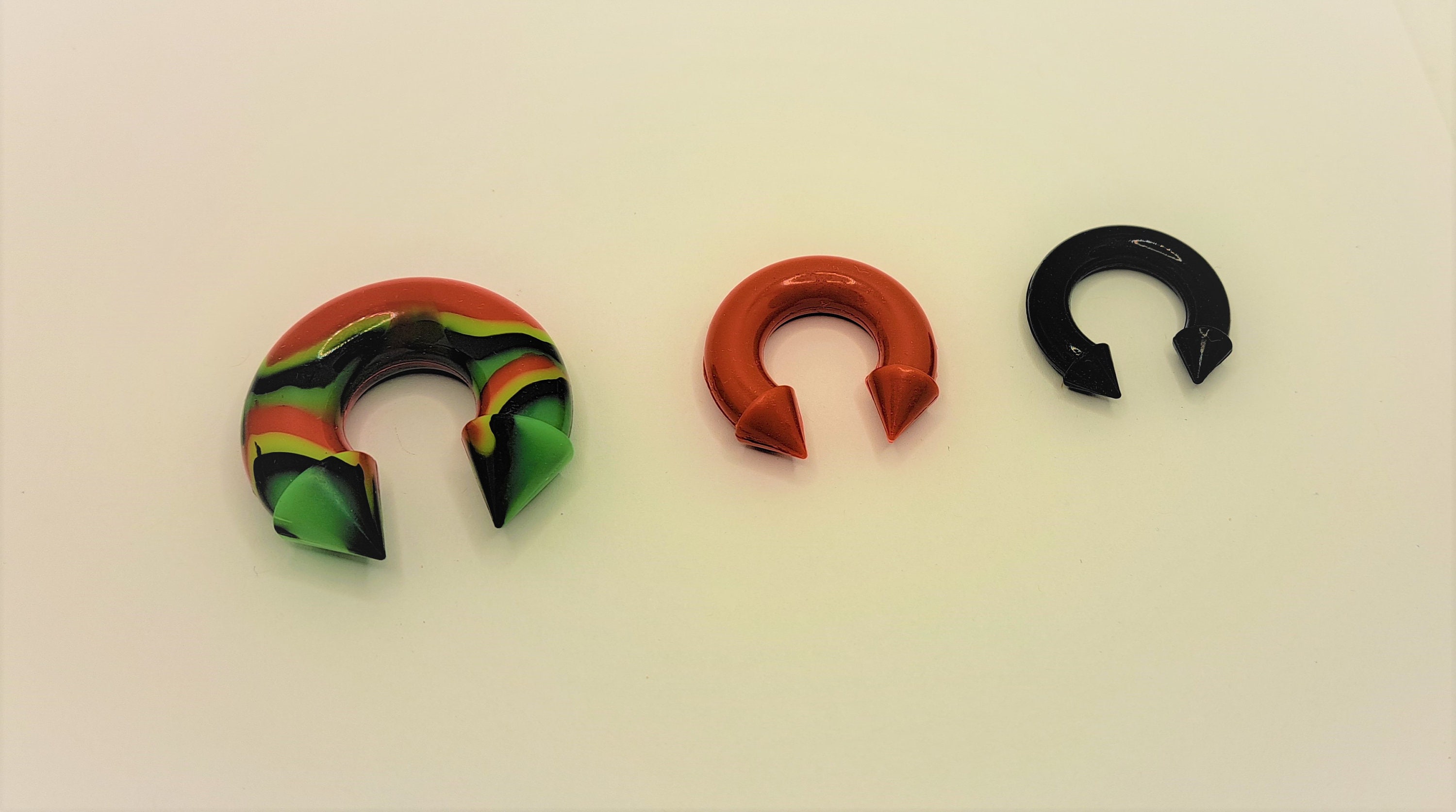 Silicone septum ring outlet