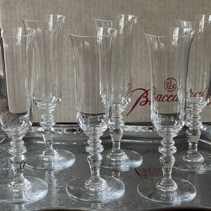 Set of 6 Baccarat crystal champagne flutes, Vence model, very good condition + box