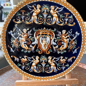 Round dish in earthenware of Gien Renaissance decoration diameter 31 cm