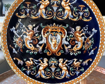 Round dish in earthenware of Gien Renaissance decoration diameter 31 cm