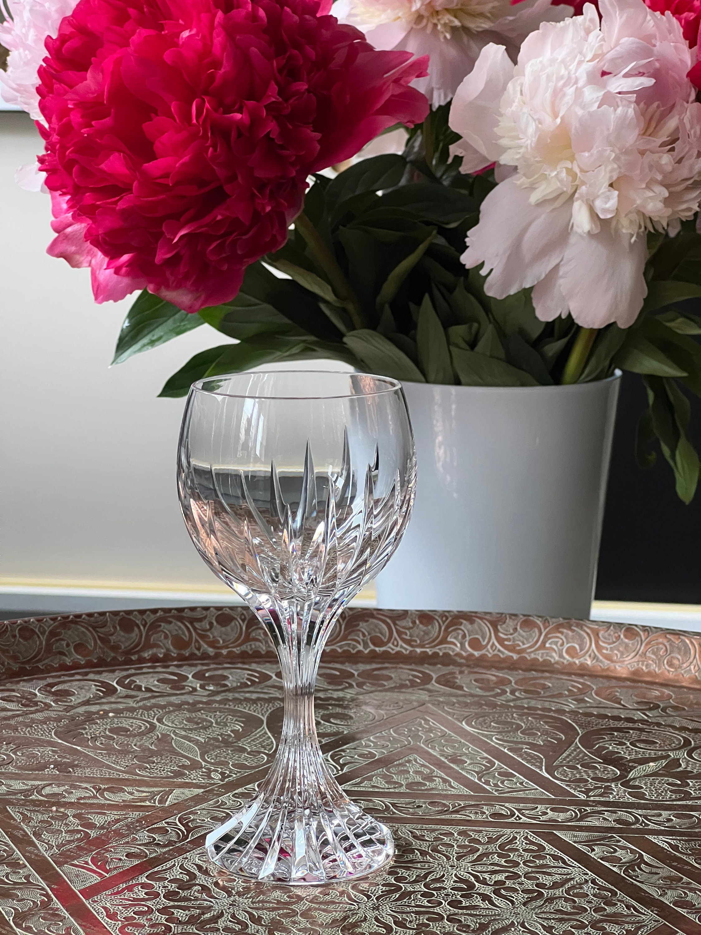 A Baccarat Cristal wine glass signed Massena model, very good condition