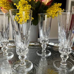 Lot de 4 flûtes à champagne Cristal Saint-Louis modèle Guernesey signées très bon état