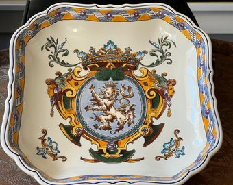 Square dish in Gien earthenware Renaissance decoration 175th anniversary
