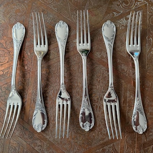 Christofle Marly model 6 silver-plated table forks in very good condition