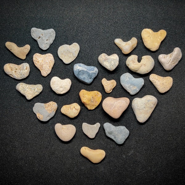 Rocas en forma de corazón a granel, lote de 15 a 35 piezas, piedras de playa de corazones genuinas de 1/2'' - 1''