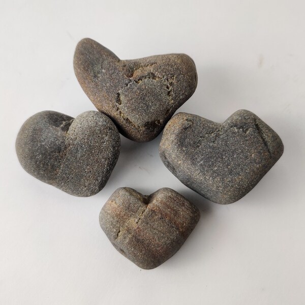 Set of 4 Large Heart Shaped Rocks 2'', Genuine Beach Stones for DIY and Décor