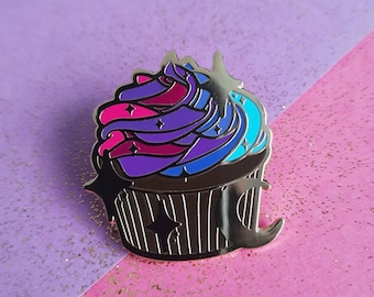 Bisexual cupcake pin