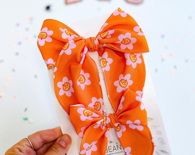 Featured listing image: Peachy Pumpkins Bow; fable bow; pumpkin bow; halloween; pink and orange; photo prop