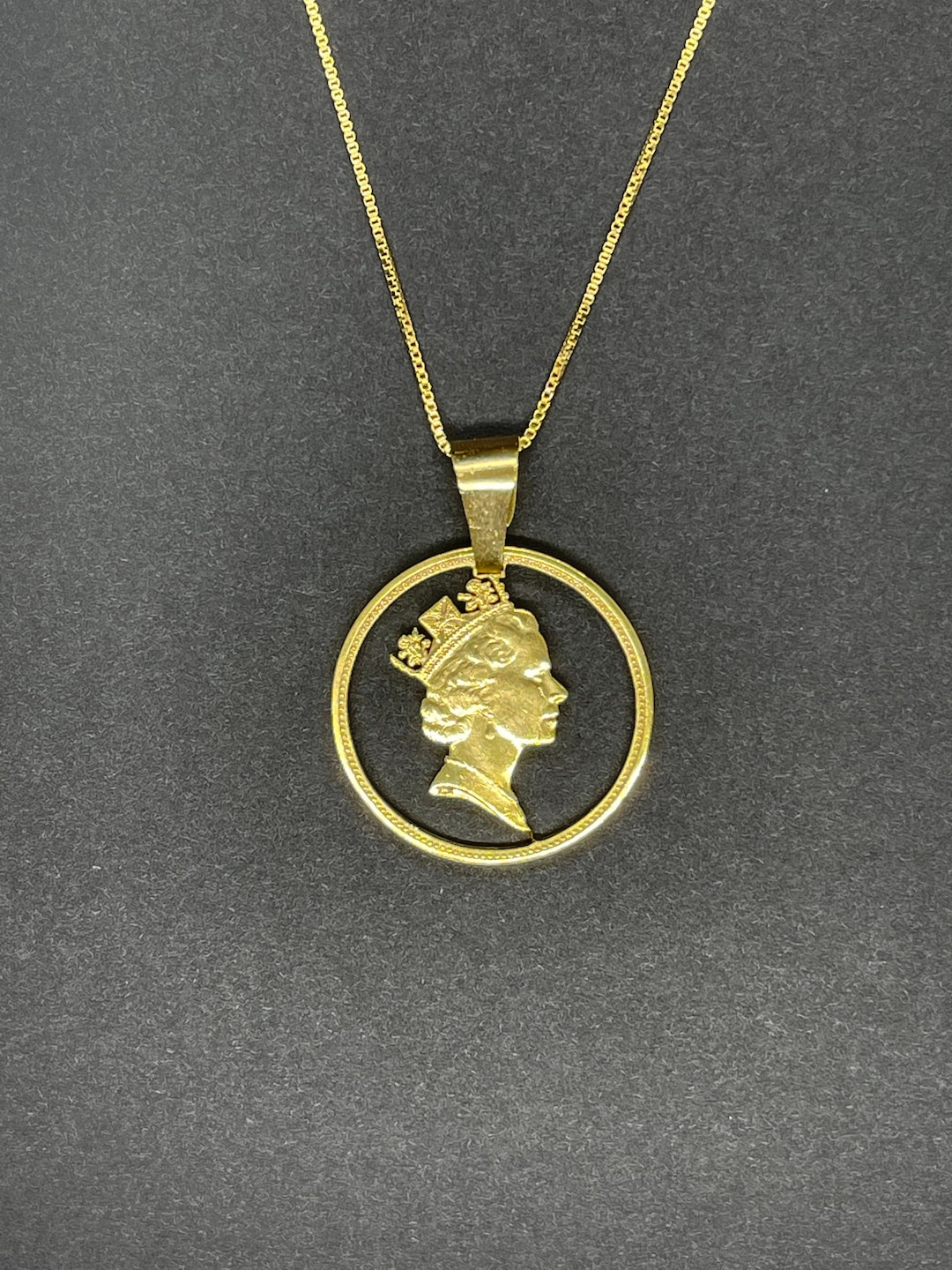 14K Gold Plated Queen Elizabeth Pendant Etsy