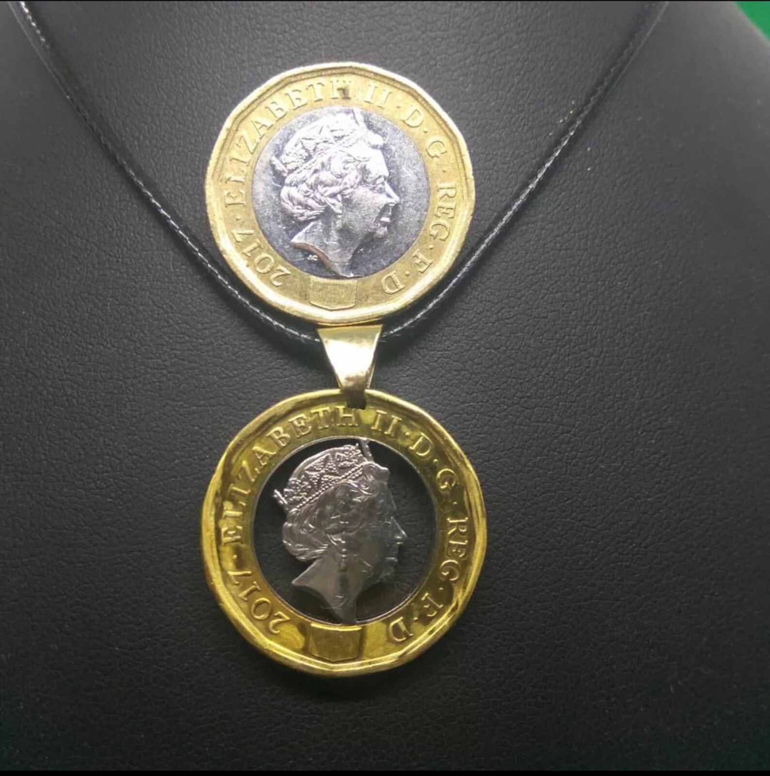 QUEEN ELIZABETH PENDANT Etsy