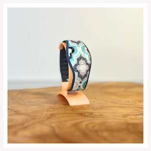 Disney MagicBand Display Stand | 16 Color Options