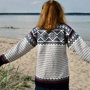 Pull scandinave femme sale