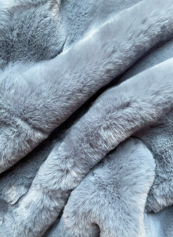 Rabbit Faux Fur Throw Sky Blue 800-gram 