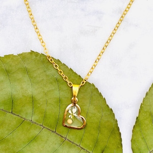 Small Gold Heart White Flower Mustard Seed Necklace, Mustard seed Faith Jewelry, Valentine’s Gifts for sister in Christ
