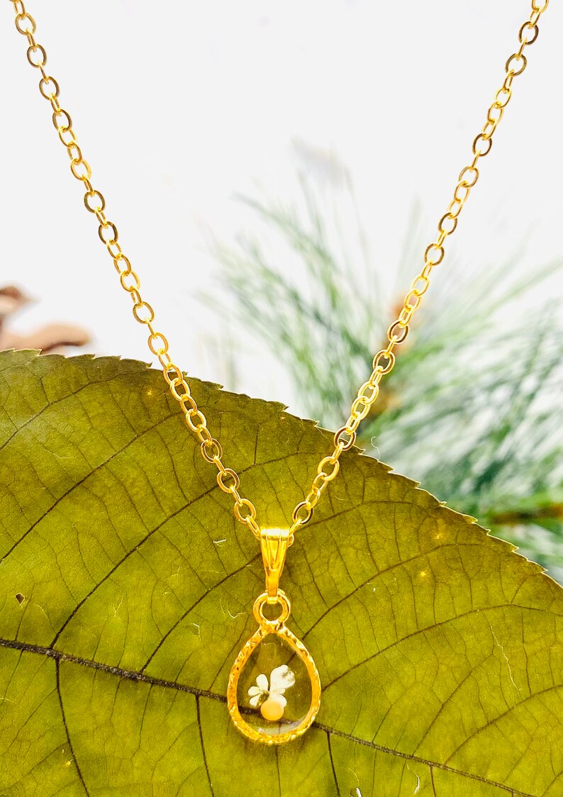 Small Gold Flower Mustard Seed Teardrop Necklace Mustard Seed Etsy