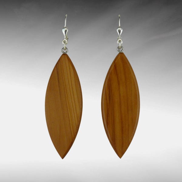 Yew wood drop earrings, oval shape with hinged ear wires made of 925 silver, ear pendants, wooden ear jewelry, drop earrings.