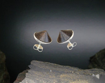 Stud earrings made of bog oak wood and 925 silver - wooden stud earrings with wooden cabochon - handmade unique jewelry - wooden earrings - earrings