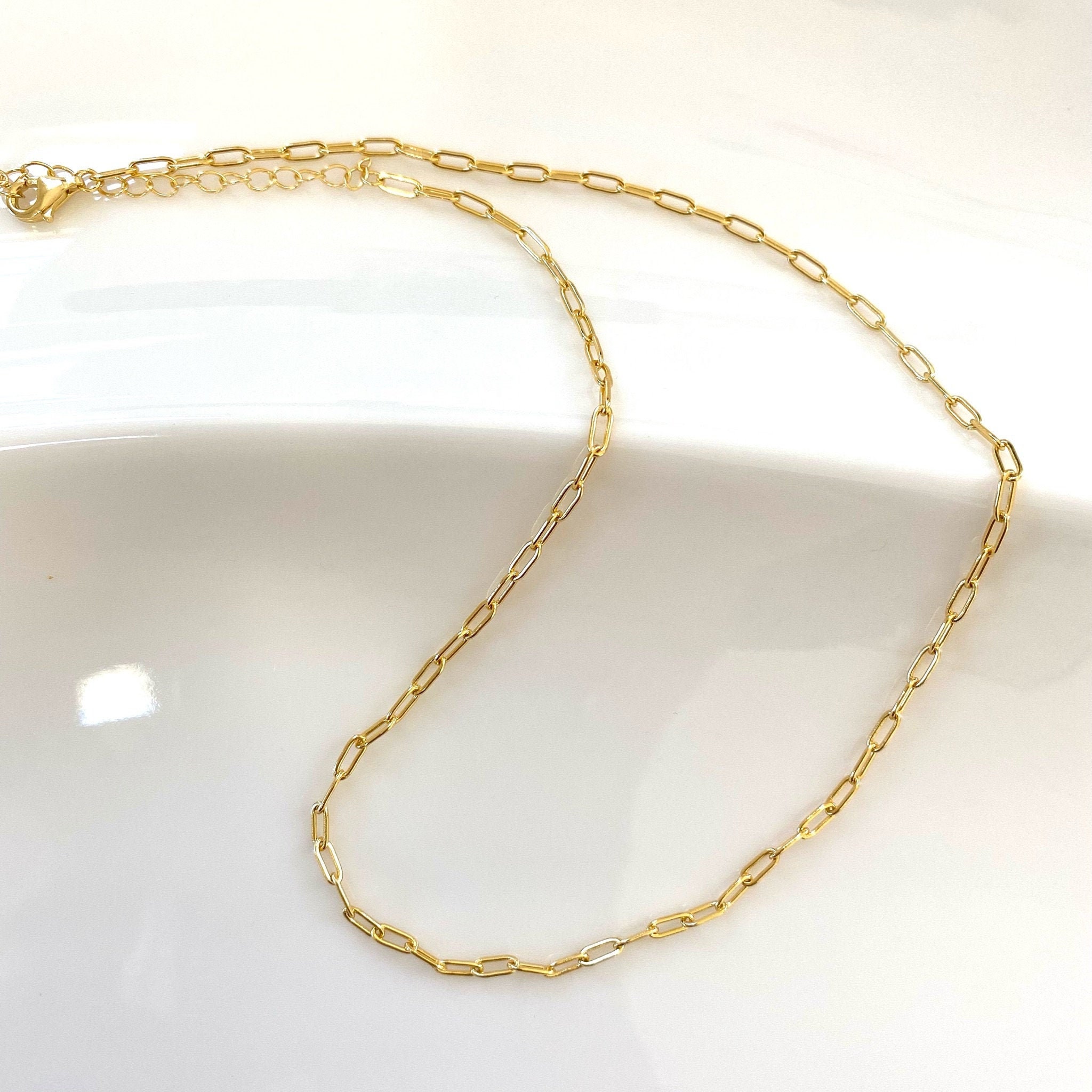  Vavily Dainty Gold Chain Choker Necklace for Women 18K Gold  Plated Minimalist Curb Chain Necklace Delicate Choker Jewelry Gifts for  Women: Clothing, Shoes & Jewelry