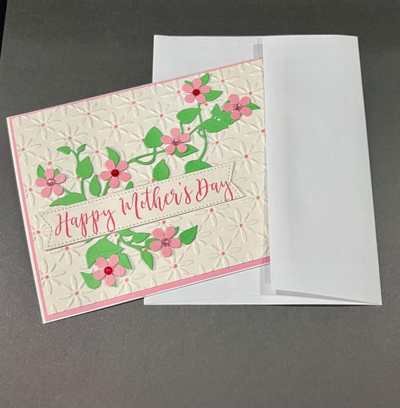 Happy Mother’s Day(ivy and baby’s breath)