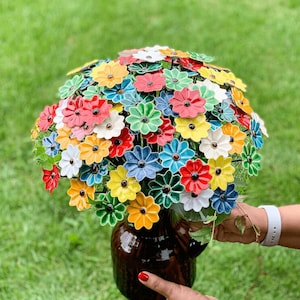 Ceramic Oxeye Daisy (1 pc) - Joyful and colorful home decore, perfect for small handmade flower bouquet as floral centerpiece