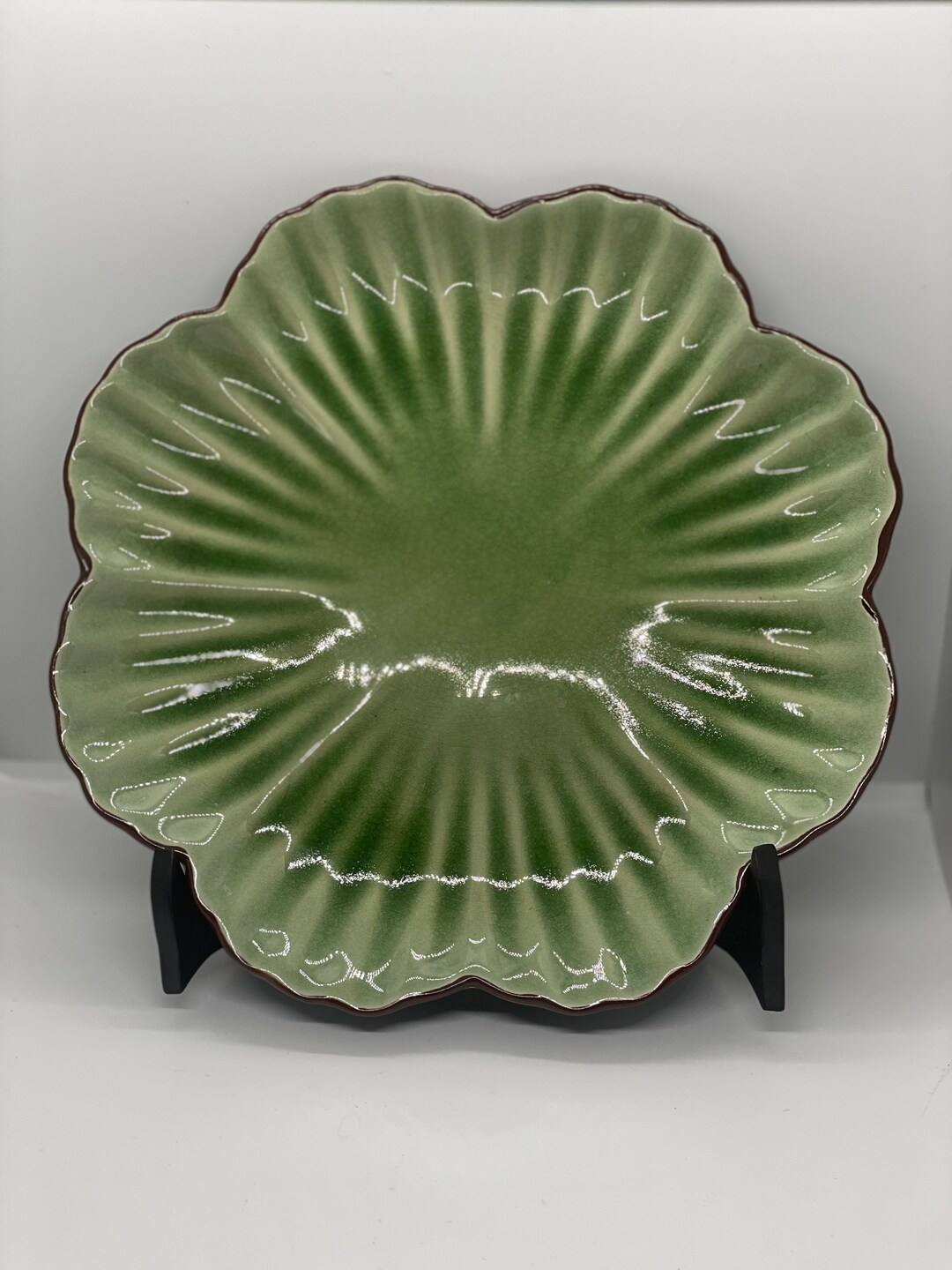 Big Green Flower Plate, Large Ceramic Dish, Sushi Plate, Scalloped