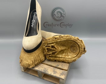 Distressed Horse Hoof Shoes with Reaper Finish