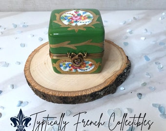 MMA Apple Trinket Box with blue Bug Metropolitan Museum Limoge Copy Box