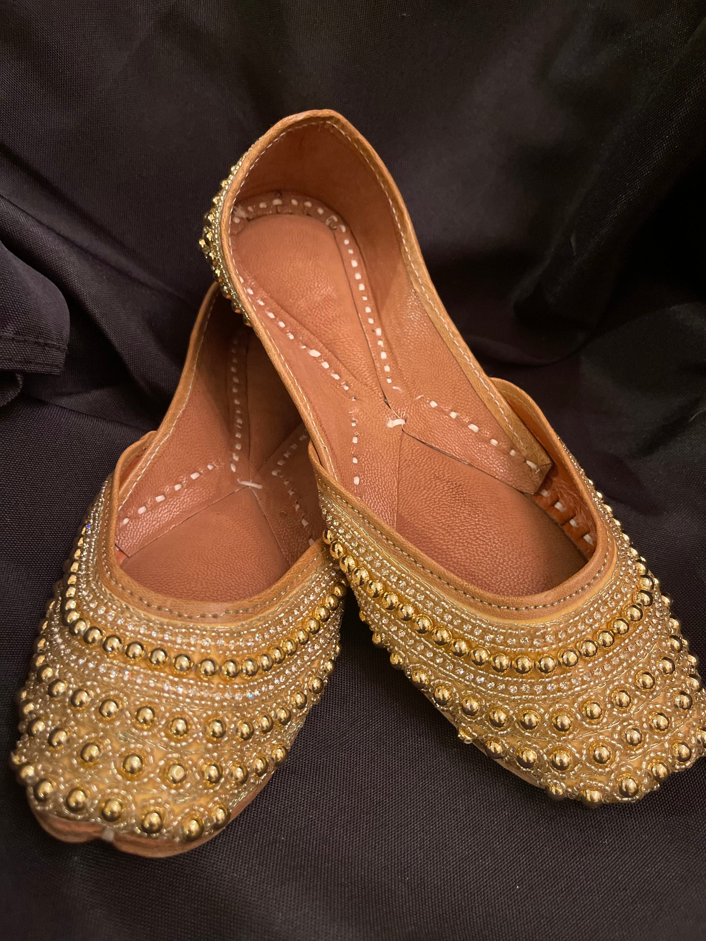 Shoes Womens Shoes Slip Ons Juttis & Mojaris Gift For Her Wedding Bridal Shoes Black Khussa Luxury Handmade Ladies Pakistani Indian Khusa Sandal Mojaris Punjabi Jutti 