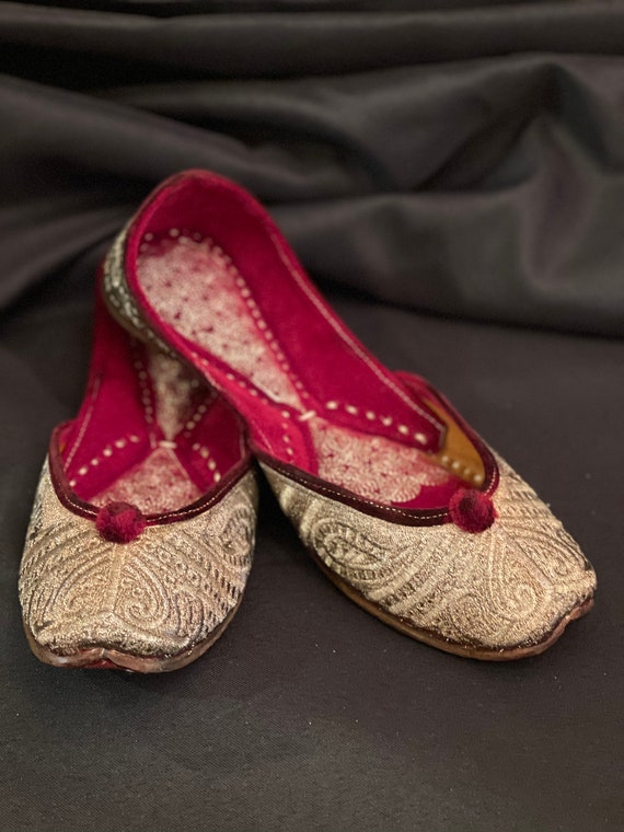 Buy Punjabi Jutti Khussa mojari Online in India Etsy