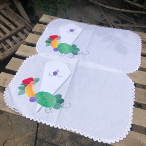 Set of 2 Vintage Handmade Appliqué Embroidered Table mats Placemats Tray Cloth and Napkin