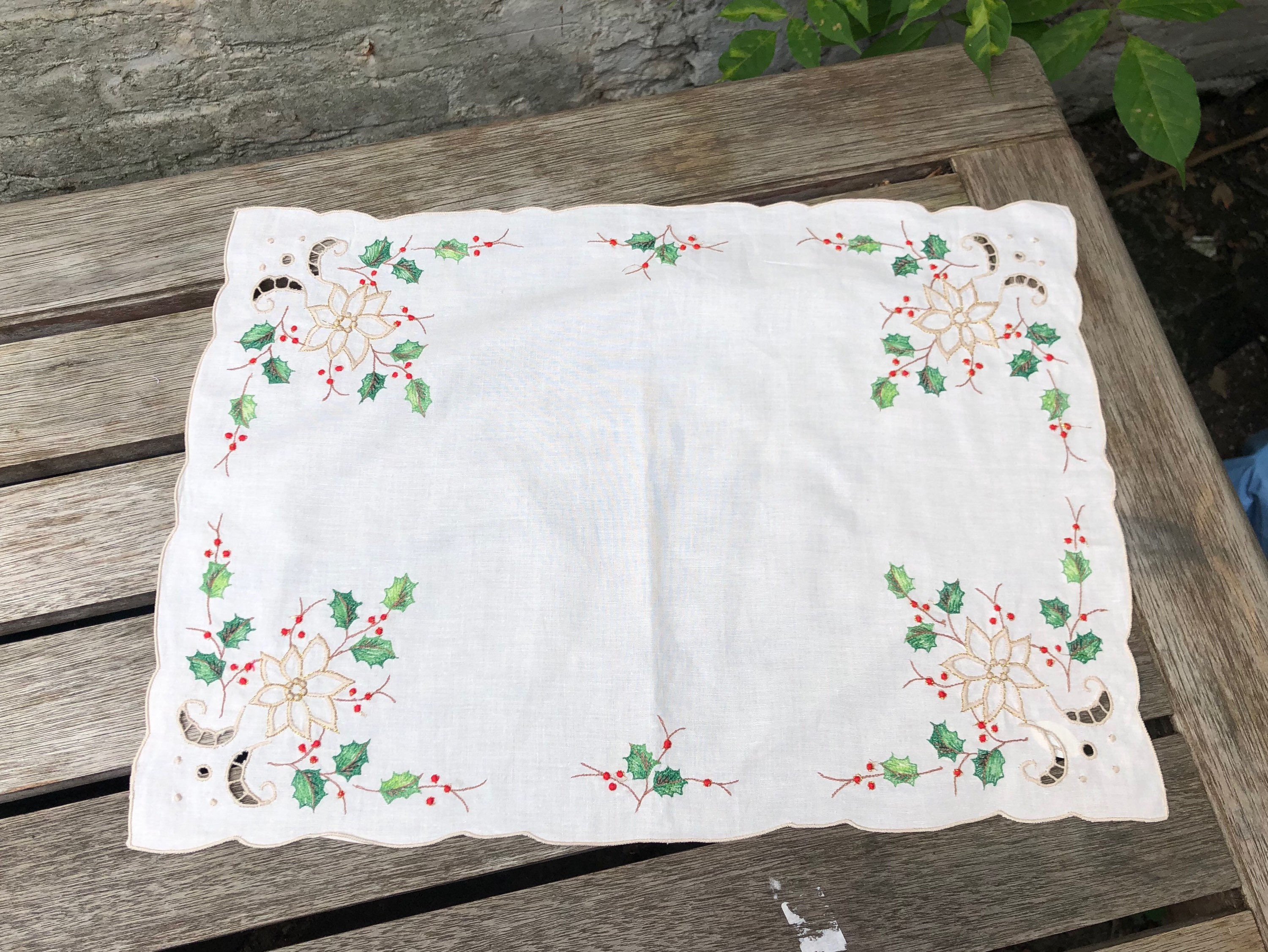 Vintage Embroidered Christmas Table Mats Placemats Tray Cloth Etsy UK