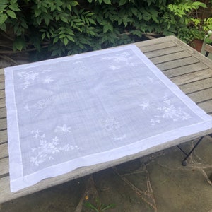 Vintage Drawn Thread Work Hand Made Embroidered Floral Detail Very Fine Linen White Cotton