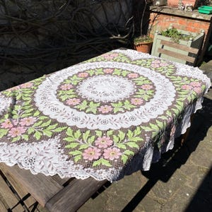 Vintage cotton lace tablecloth table covering tablecloth Nottingham lace NL35