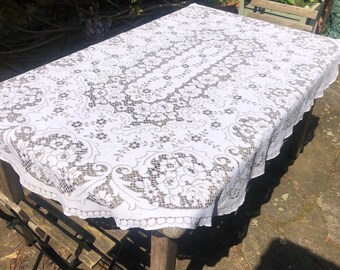 Nappe en dentelle vintage grande dimension recouvrant la véritable dentelle de Nottingham NL23 de forme ovale