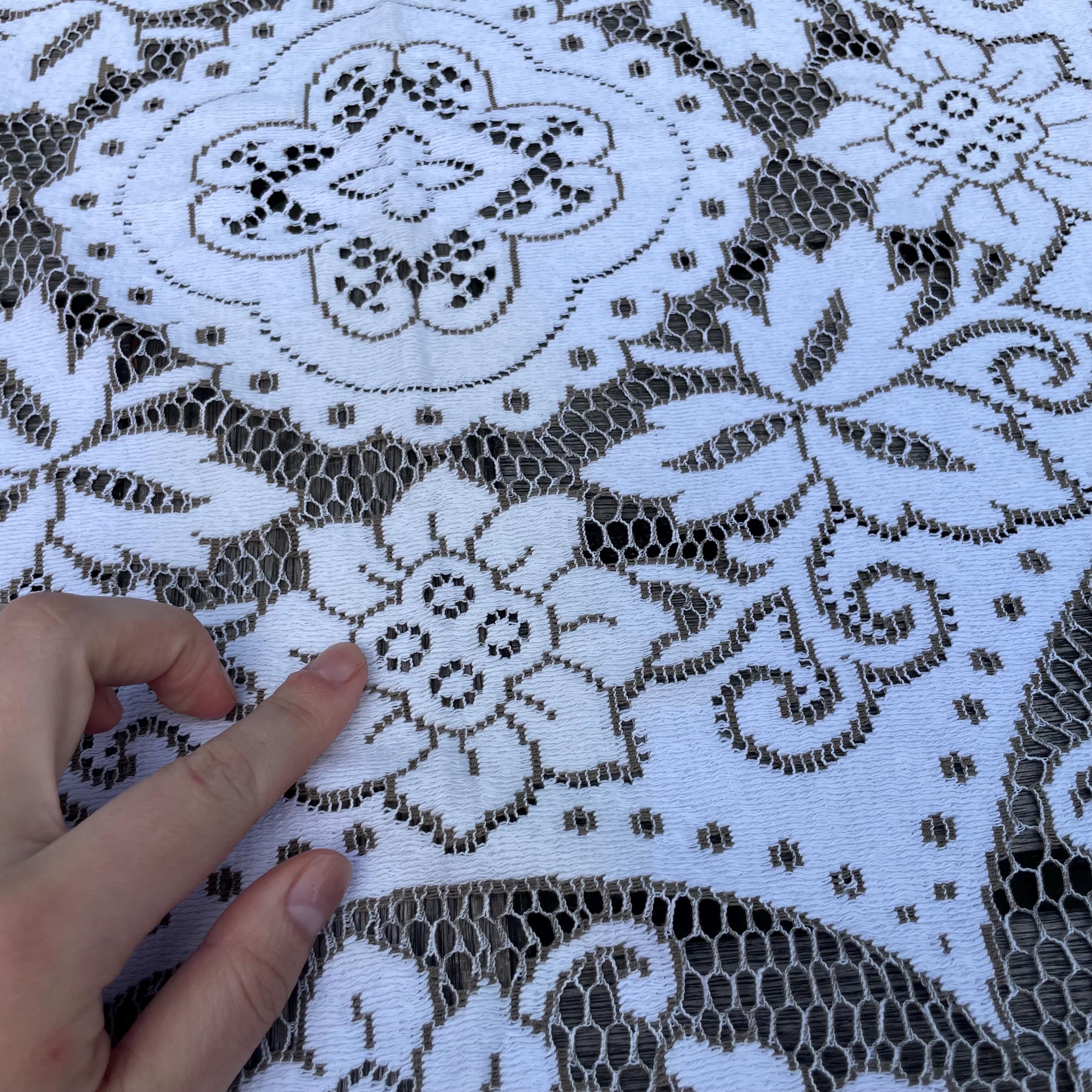 ヴィンテージレースのテーブルクロス、テーブルカバー、テーブル