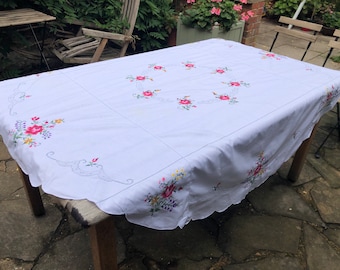 Vintage Handmade Embroidered Cross Stitch Rose Tablecloth Flower Drawn Thread Work CS32