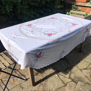 Vintage Handmade Embroidered Cross Stitch Crocheted Tablecloth Flower tablecloth With 10 Napkins CS51
