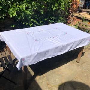 Vintage Handmade Embroidered Cross Stitch Crocheted Tablecloth Flower tablecloth CS12