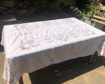 Vintage Handmade Embroidered Cross Stitch Tablecloth Flower Crochet Details Beige CS36