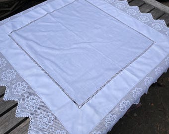 Obrus lniany z koronką w stylu vintage, ręcznie robiony na szydełku, biały, na wesele, na herbatkę