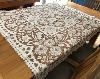Vintage cotton lace tablecloth table covering tablecloth Nottingham lace