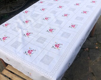 Stunning Vintage Hand Embroidered Cross Stitch Tablecloth Flower Tea Party Linen Beige