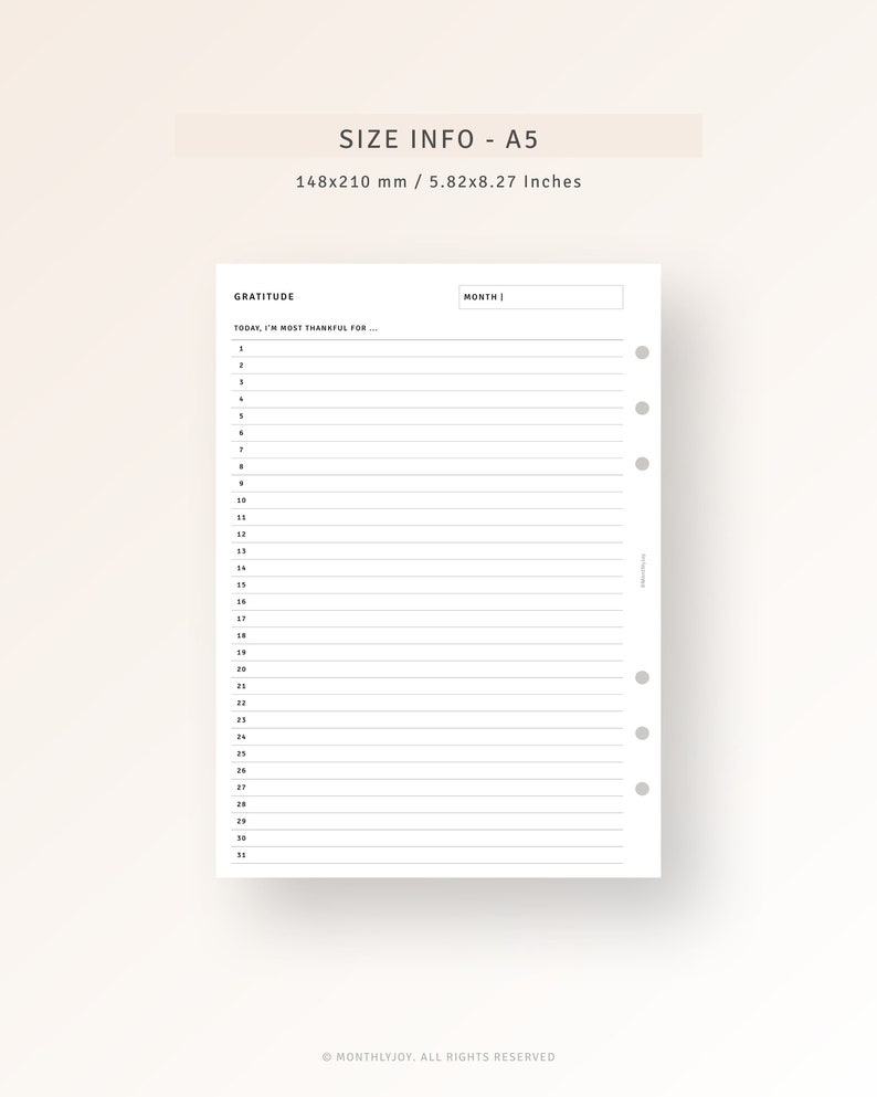 Pu&ograve; includere: Una pagina di diario di gratitudine stampabile bianca con una sezione rigata per scrivere e una sezione per il mese. La pagina &egrave; progettata per un planner di formato A5, che misura 14,8 per 21 cm.