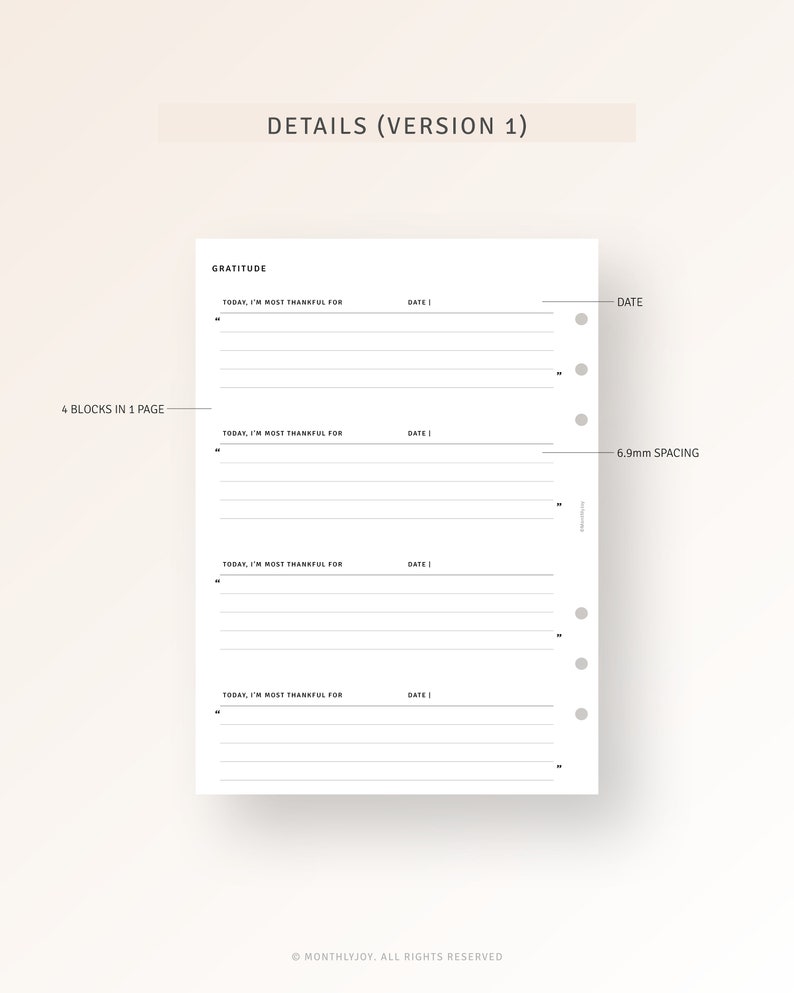 Pu&ograve; includere: Una pagina di diario di gratitudine stampabile con quattro blocchi per scrivere ci&ograve; per cui sei grato ogni giorno. La pagina include una sezione data e uno spazio per scrivere. Il testo "4 blocchi in 1 pagina" e "6,9 mm di spaziatura" &egrave; incluso sulla pagina.
