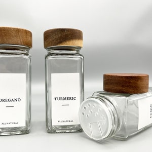 HIMAYA Glass Spice Jars With Natural Acacia Wood Lids Size -  UK